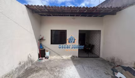 Casa com 2 Quartos + Wc Social à venda, 80 m² por R$ 220.000 - Messejana - Fortaleza/CE