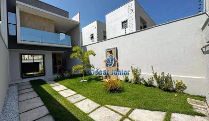 Casa com 4 Quartos (Sendo 3 Suítes) + Wc Social à venda, 158 m² por R$ 649.000 - Sapiranga - Fortaleza/CE