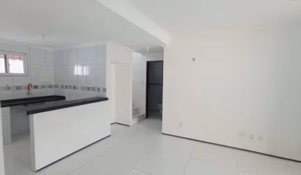 Casa para venda tem 100 metros quadrados com 3 quartos em Cajazeiras - Fortaleza - CE