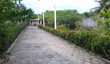Vende- se Casa de Praia de 03 Quartos com Terreno de 940m² em Sabiaguaba. Fortaleza-CE