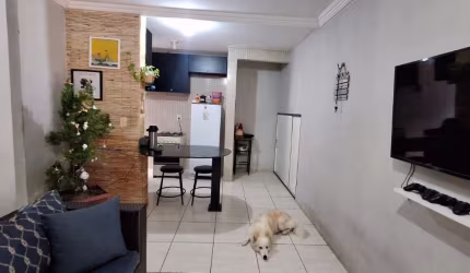 Apartamento de 02 Quartos no Henrique Jorge Com área lazer!!!!