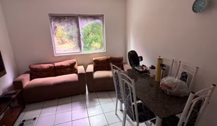 VENDE- SE APATAMENTO COM 02 QUARTOS!!!