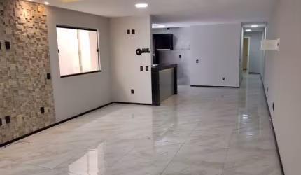 CASA 2 QUARTOS, SUÍTE PLENA, COM PISCINA PRIVATIVA CENTRO DE AQUIRAZ