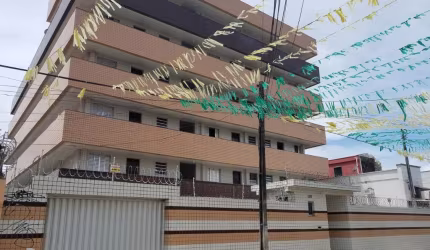 Prédio com 48 salas à venda no Centro