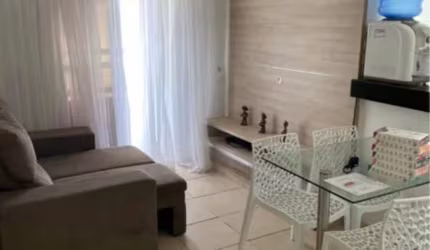 Apartamento à venda em Messejana  Condomínio Forte Iracema com móveis projetados