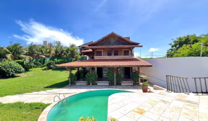 Casa Duplex com 04 suítes no Porto Das Dunas - Praia Beach Park