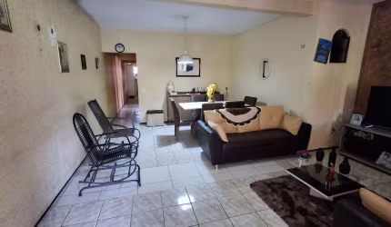 Casa com 5 quartos à venda na Rua Cecília Meireles, 344, Messejana, Fortaleza, 246 m2 por R$ 280.000