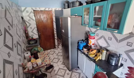 Casa com 3 quartos à venda na Rua Pará, 974, Pan Americano, Fortaleza, 80 m2 por R$ 140.000