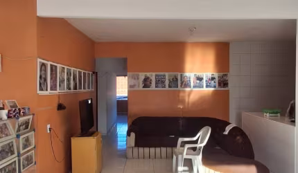 Casa com 2 quartos à venda no Bom Jardim