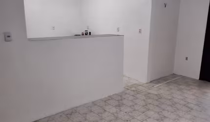 VENDE SE CASA COM 03 QUARTOS NO MONTESE!!!