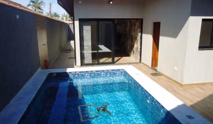 Casa Alto Padrão para Venda em Solemar Praia Grande-SP