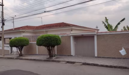 Casa com 3 dormitórios à venda, 190 m² por R$ 750.000,00 - Vila Conceição - São João da Boa Vista/S