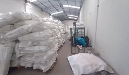 Barracão Comercial de 500 m² em Localização Estratégica com Escritório e Fácil Acesso à Rodovia