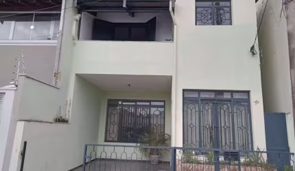 Casa com 3 dormitórios para alugar, 182 m² por R$ 2.607,00/mês - Centro - São João da Boa Vista/SP