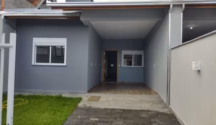 Casa com 3 quartos à venda no Itacolomi, Balneário Piçarras , 99 m2 por R$ 640.000
