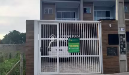 Casa com 2 quartos à venda na FLAVIO ZANDOVALLI, 214, Centro, Balneário Piçarras, 82 m2 por R$ 670.000