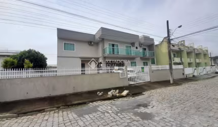 Casa com 3 quartos à venda na Rua José da Costa Flores, 311, Centro, Balneário Piçarras, 100 m2 por R$ 1.500.000