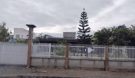Casa com 2 quartos à venda na Santa Luzia, 75, Itacolomi, Balneário Piçarras, 90 m2 por R$ 650.000