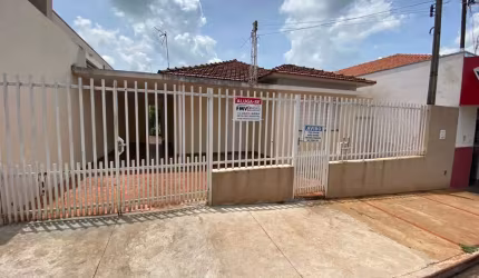 Apartamento para Venda em Barra Bonita, Centro, 2 dormitórios, 1 banheiro, 3 vagas
