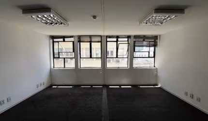 Conjunto Comercial de 148m² no Coração do Centro de São Paulo | Oportunidade Imperdível!