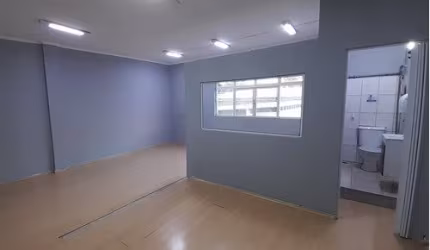Sala Comercial para Locação no Centro de Caieiras 32,5m2