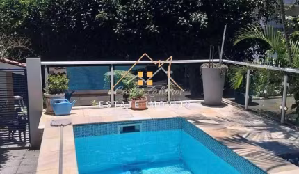 Casa em Condomínio para Venda em Arujá, Arujá Country Club, 3 dormitórios, 3 suítes, 3 banheiros, 2 vagas