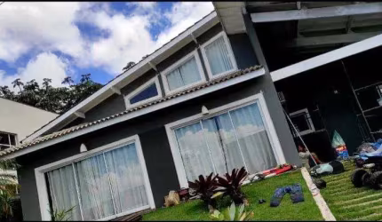 Casa em Condomínio para Venda em Arujá, Condominio Hills III, 5 dormitórios, 3 suítes, 3 banheiros, 4 vagas