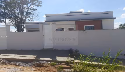 Casa para Venda em Saquarema, Jardim, 2 dormitórios, 1 suíte, 2 banheiros, 2 vagas