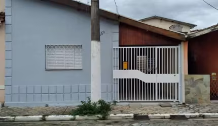 Casa para Venda em Tremembé, Centro, 2 dormitórios, 1 suíte, 1 banheiro, 1 vaga