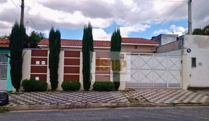 Casa com 3 dormitórios à venda, 200 m² por R$ 750.000,00 - São João - Jacareí/SP