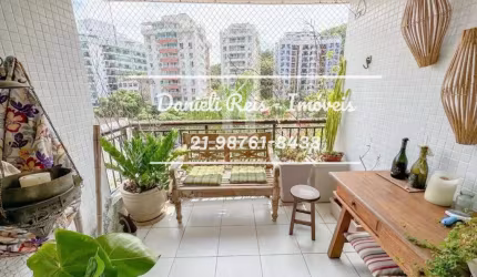 Apartamento de 3 qts, suíte, varanda, dependência e vaga.
