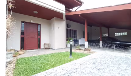 Casa na escola agrícola Blumenau