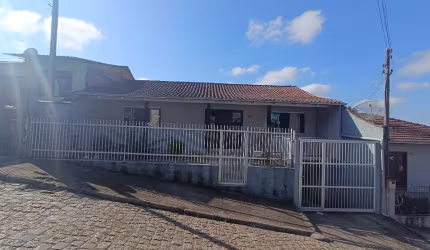 Ampla casa na Itoupavazinhha