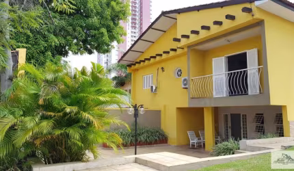 Casa Comercial em Duque de Caxias  -  Cuiabá