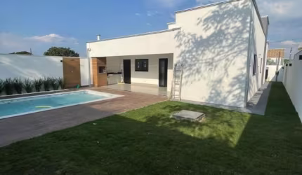 Casa para Venda, Chapada dos Guimarães / MT, bairro Alameda, 3 dormitórios, sendo 3 suítes, 4 banheiros, 2 vagas de garagem, área total 360,00 m², área construída 145,00 m², área útil 145,00 m², terre