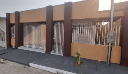 VENDO - Casa reformada no bairro jardim Imperial em Cuiabá MT