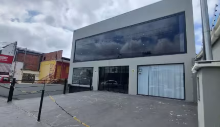 ALUGO - SALÃO COMERCIAL PREMIUM DE 730M² NA MELHOR LOCALIZAÇÃO DA MIGUEL SUTIL!