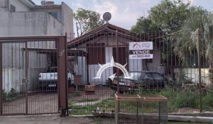Excelente terreno 10x54 m com casa mista á venda na Protásio Alves
