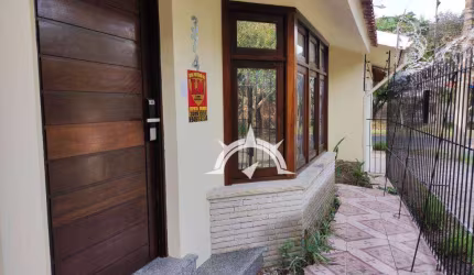 Casa com 3 dormitórios à venda, 300 m² por R$ 700.000,00 - Jardim Itu Sabará - Porto Alegre/RS