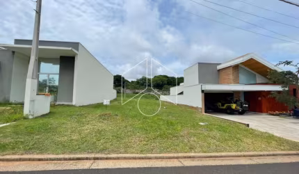 Terreno Dentro de Condomínio em Marília
