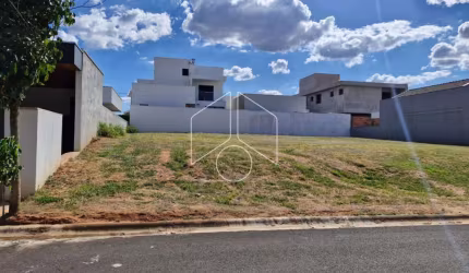 Terreno Dentro de Condomínio em Marília