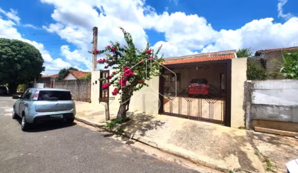 Casa com 4 quartos à venda no Jardim Vitória, Marília  por R$ 270.000