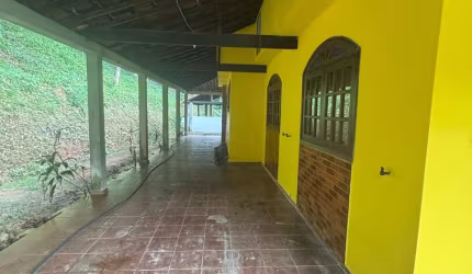 Oportunidade em sambaetiba ótimo imóvel em meio a natureza pronto para moradia ou finais de semana.