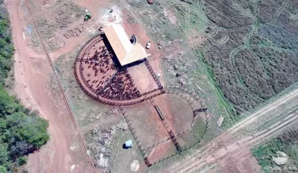 FAZENDA IMPERDÍVEL -  RIQUÍSSIMA EM ÁGUA