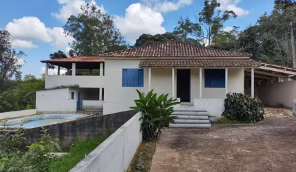 LINDO SÍTIO EM CAXAMBU MG