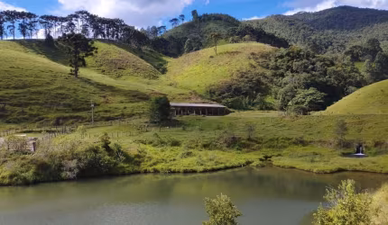 FAZENDA LINDÍSSIMA EM PIRACAIA/SP
