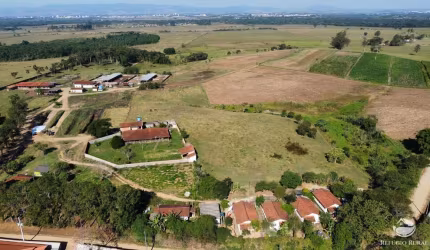 FAZENDA INCRÍVEL EM PINDAMONHANGABA/SP
