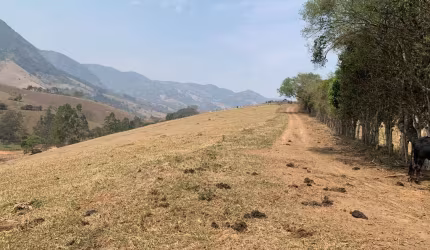 CHÁCARAS À VENDA EM LUMINOSA/BRAZÓPOLIS/MG