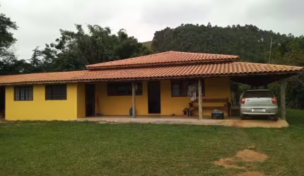 LINDA CHÁCARA COM  VISTA MARAVILHOSA EM MONTEIRO LOBATO/SP
