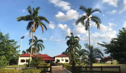 FAZENDA LINDÍSSIMA COM ESTRUTURA COMPLETA